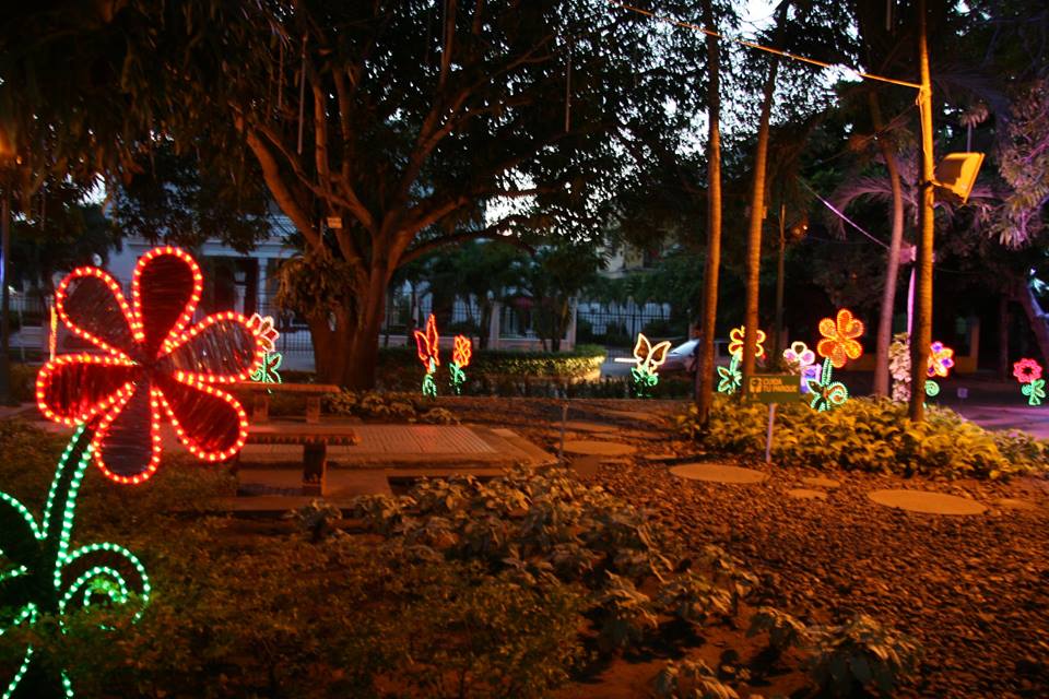 Novena de aguinaldo y agenda cultural Navideña de Gases del Caribe en el parque Los Fundadores