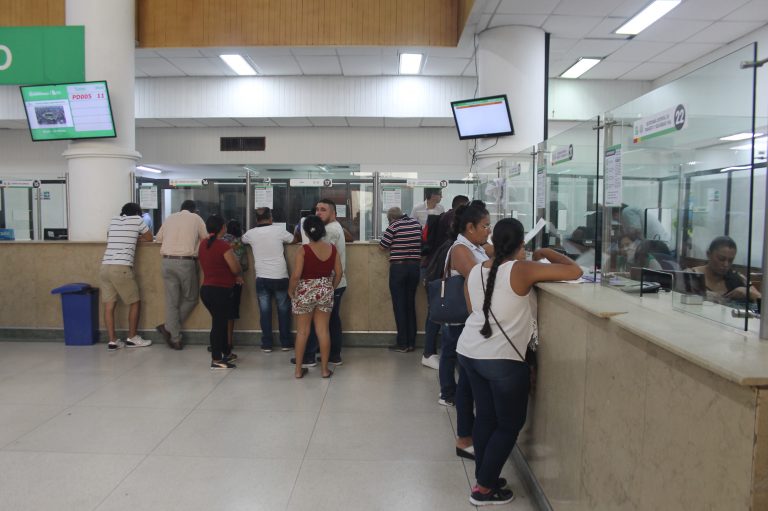 Descuentos del 70% en intereses moratorios de multas y del 90% de los intereses moratorios en la tasa de derechos de tránsito en Barranquilla
