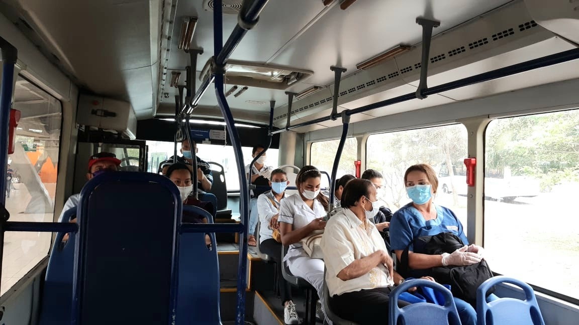 Uso de tapabocas es obligatorio en transporte público: AMB