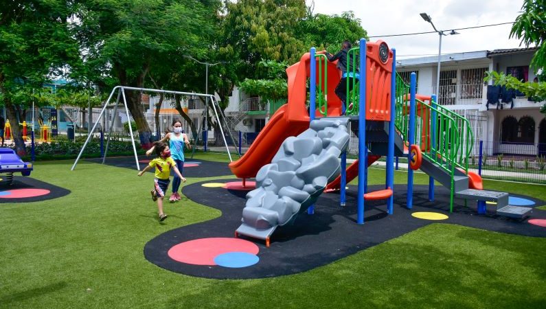 Ciudadela 20 de Julio estrena parque