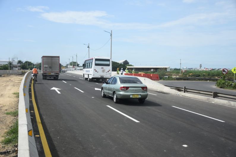 Gobernación habilita calzada de la calle 30
