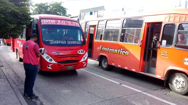 Aumento de $100 para buses urbanos y Transmetro