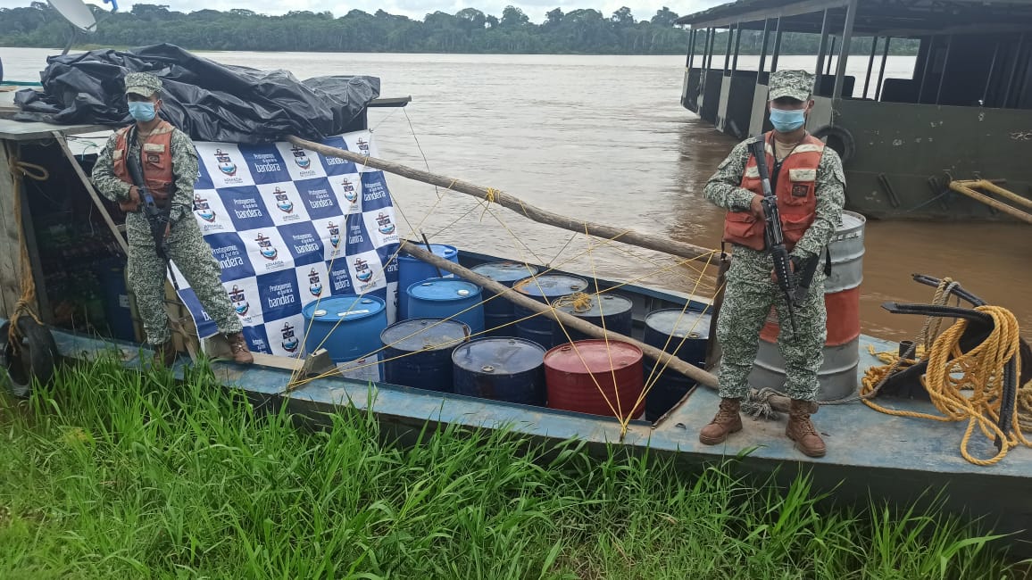 Armada colombiana incautó  715 galones de combustible en el Río Putumayo