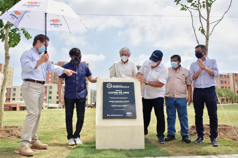 Alameda del Río estrena parques