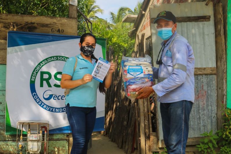 Gecelca llevó más de 4.300 ayudas alimentarias a familias de Mingueo en la Guajira