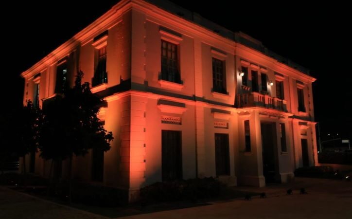 Barranquilla se ilumina de naranja para conmemorar el Día Internacional de la Eliminación de la Violencia contra la Mujer