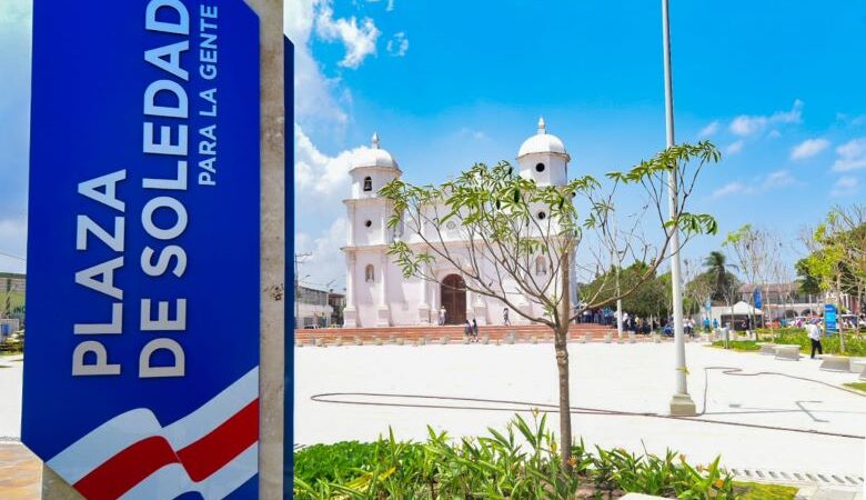 Soledad disfruta una plaza principal renovada en sus 208 años