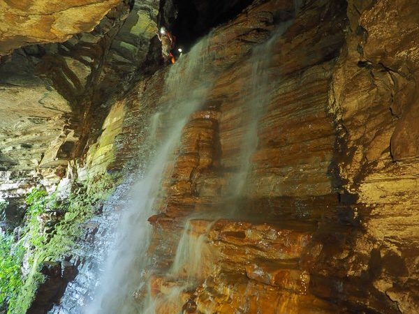 El misterio de las cuevas en Colombia