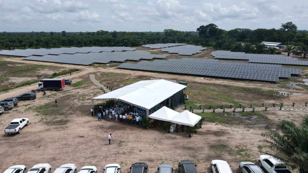 Cesar inauguró un parque solar que genera 4.801.516 kWh/año. La compañía GREMCA, Agricultura y Energía Sostenible S.A. invirtió más de $12.000 millones en la planta de energía solar en el municipio del Copey.