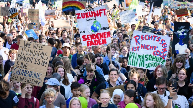 Miles de personas protestan en Europa en los  «Fridays for Future»