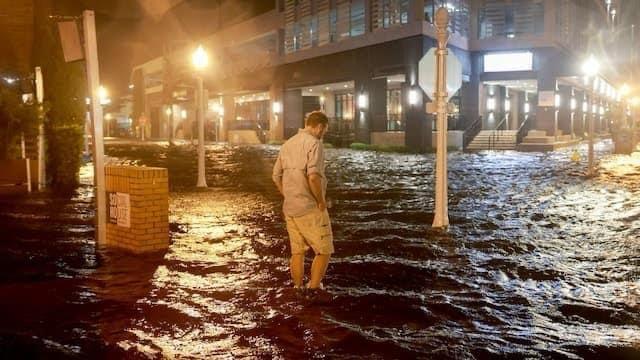 El paso del huracán Miltón por la Florida, causó mucha desolación.