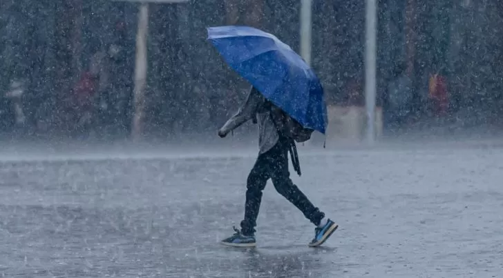 Inicia la primera temporada de más lluvias en Colombia. A sacar los paraguas, especialmente en las regiones Andina y Caribe del país.
