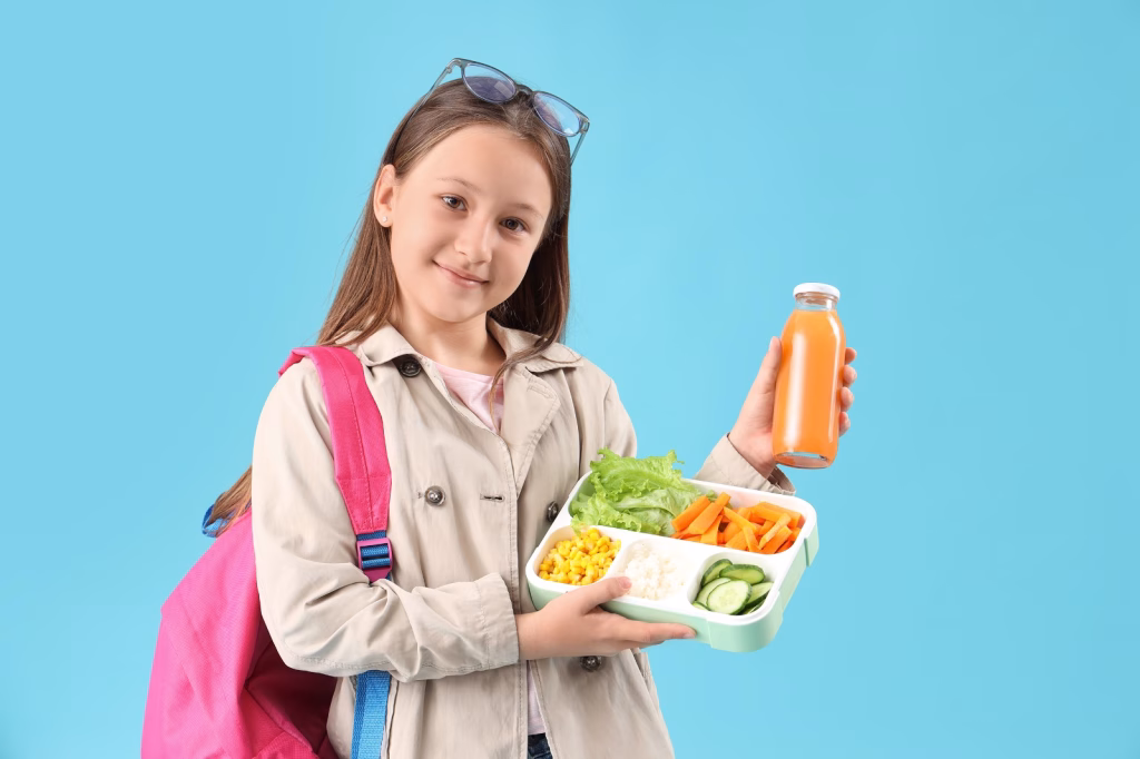 Meriendas saludables para el regreso a clases. Inculcar en los niños la importancia de los alimentos naturales para mantener una buena salud, es responsabilidad de los padres.