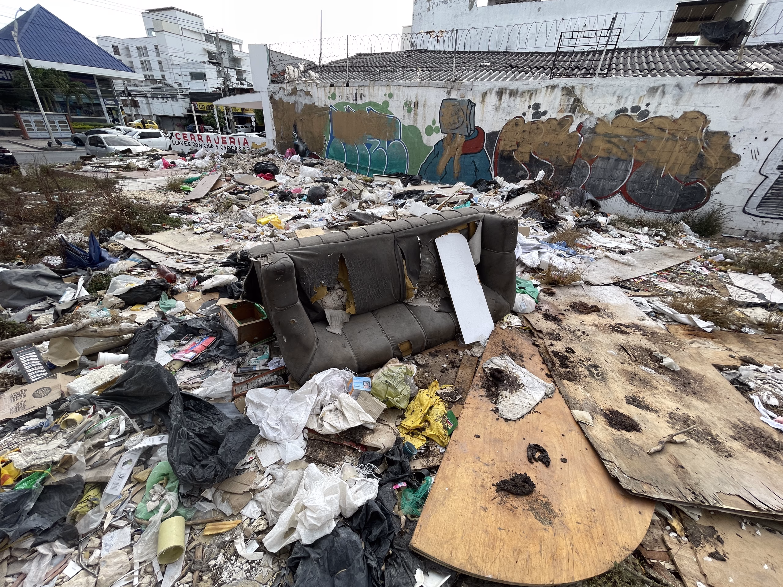 Llamado a eliminar puntos críticos de residuos en Barranquilla