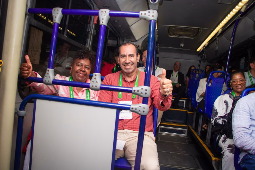 Ruta Rosa es la primera flota rosa del Caribe colombiano conformada por
mujeres al volante.