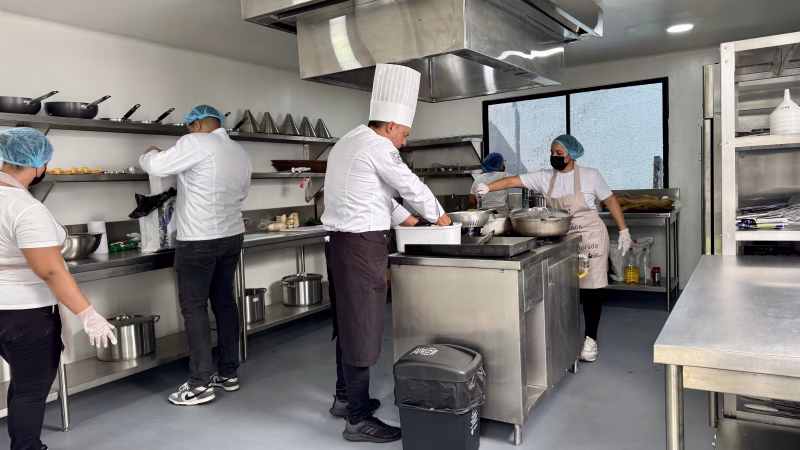 Mi Casa Morada estrena cocina comunitaria y siembra oportunidades en Baranoa