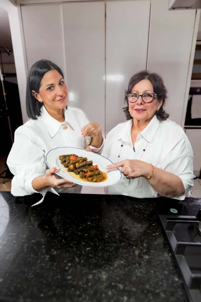 Plato de felfle preparado en cocina doméstica, presentado por dos cocineras como parte del homenaje “Legados que Conservan el Sabor” en Sabor Barranquilla 2026.